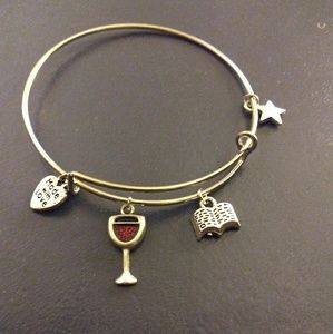 Charm bracelet